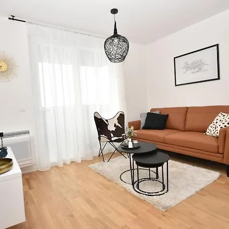 Urban Loft With Garage Place * Zadar